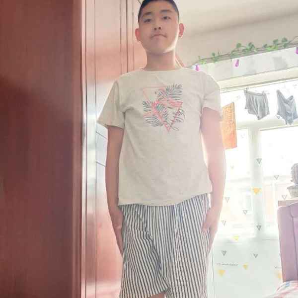 河北20岁单身帅哥真诚找对象-玉林征婚相亲网