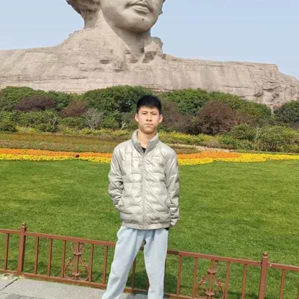 浙江22岁单身帅哥真诚找对象-玉林征婚相亲网