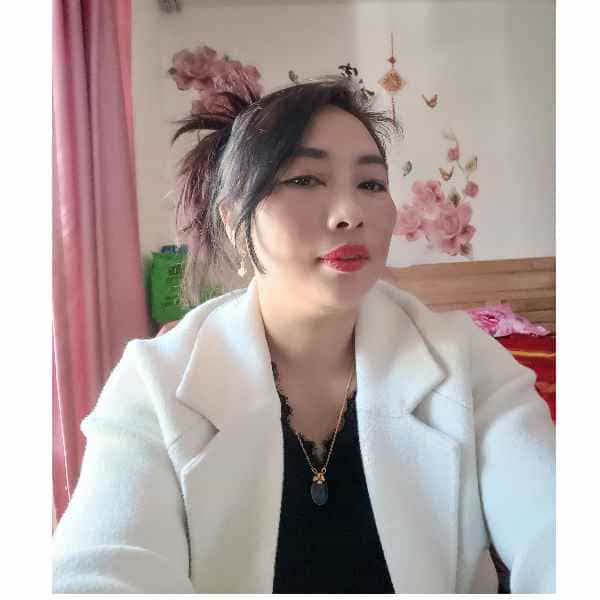云南44岁单身美女真诚找对象-玉林征婚相亲网