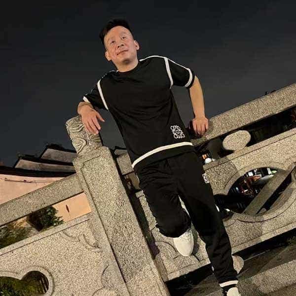 江苏33岁单身帅哥真诚找对象-玉林征婚相亲网