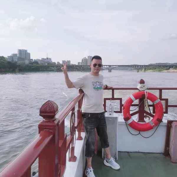 四川27岁单身帅哥真诚找对象-玉林征婚相亲网