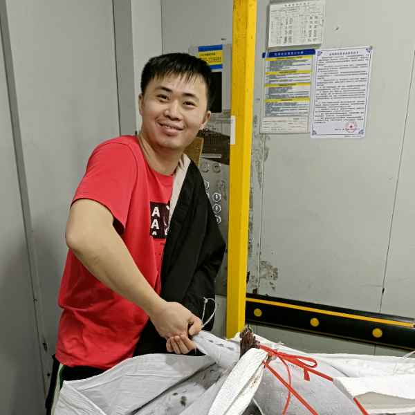 福建30岁单身帅哥真诚找对象-玉林征婚相亲网