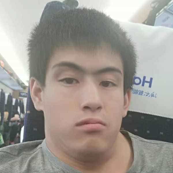 广东36岁单身帅哥真诚找对象-玉林征婚相亲网