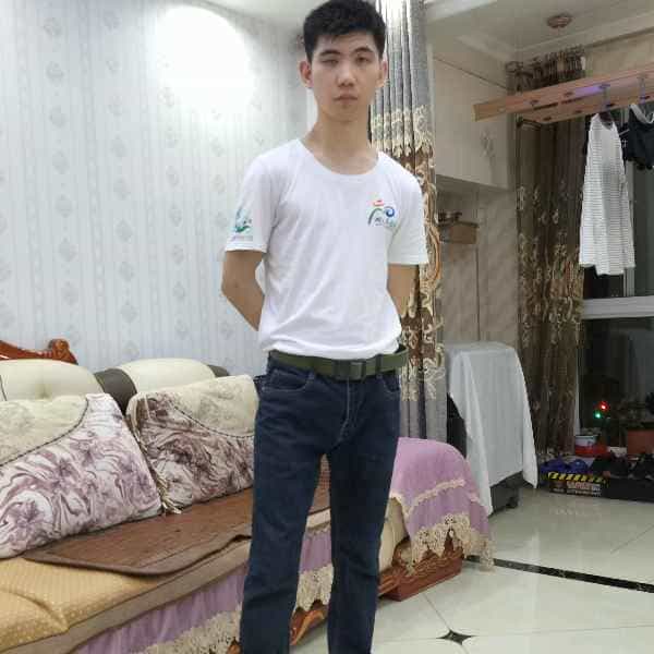 江苏26岁单身帅哥真诚找对象-玉林征婚相亲网