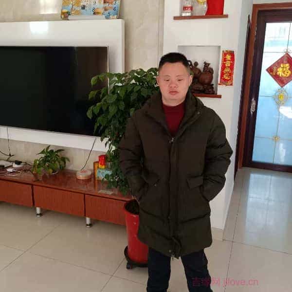 江苏28岁单身帅哥真诚找对象-玉林征婚相亲网
