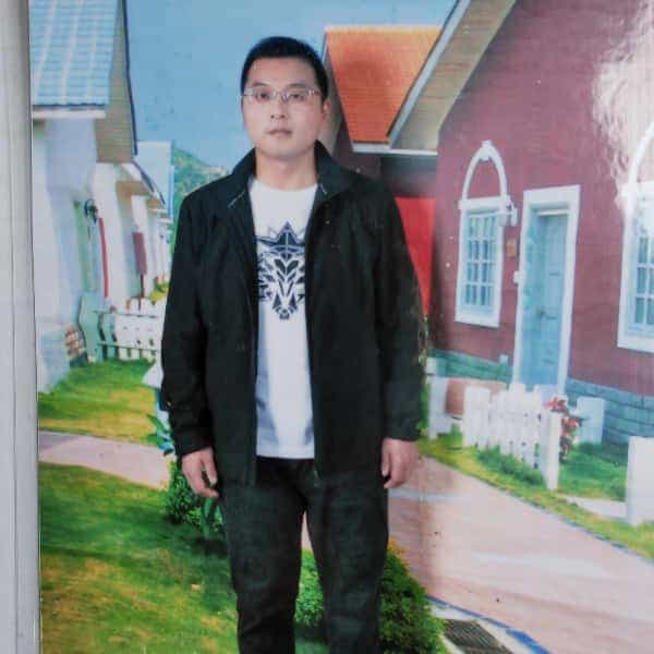 四川35岁单身帅哥真诚找对象-玉林征婚相亲网