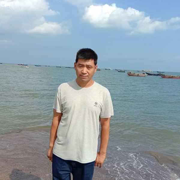 44岁岁辽宁单身帅哥 - 玉林吉缘网