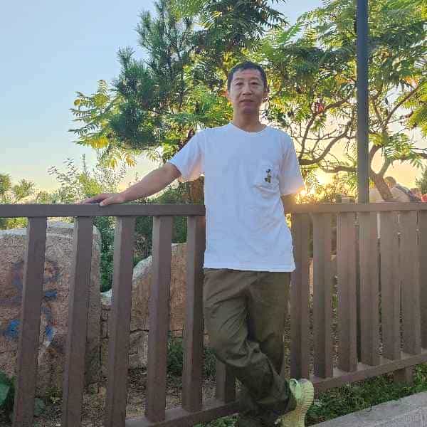 47岁岁辽宁单身帅哥 - 玉林吉缘网